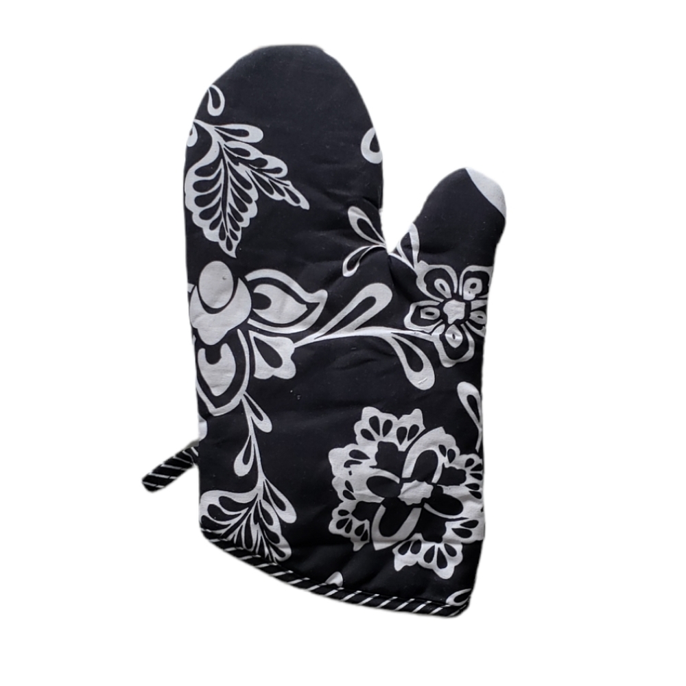 Flirty Apron- Oven Mitt